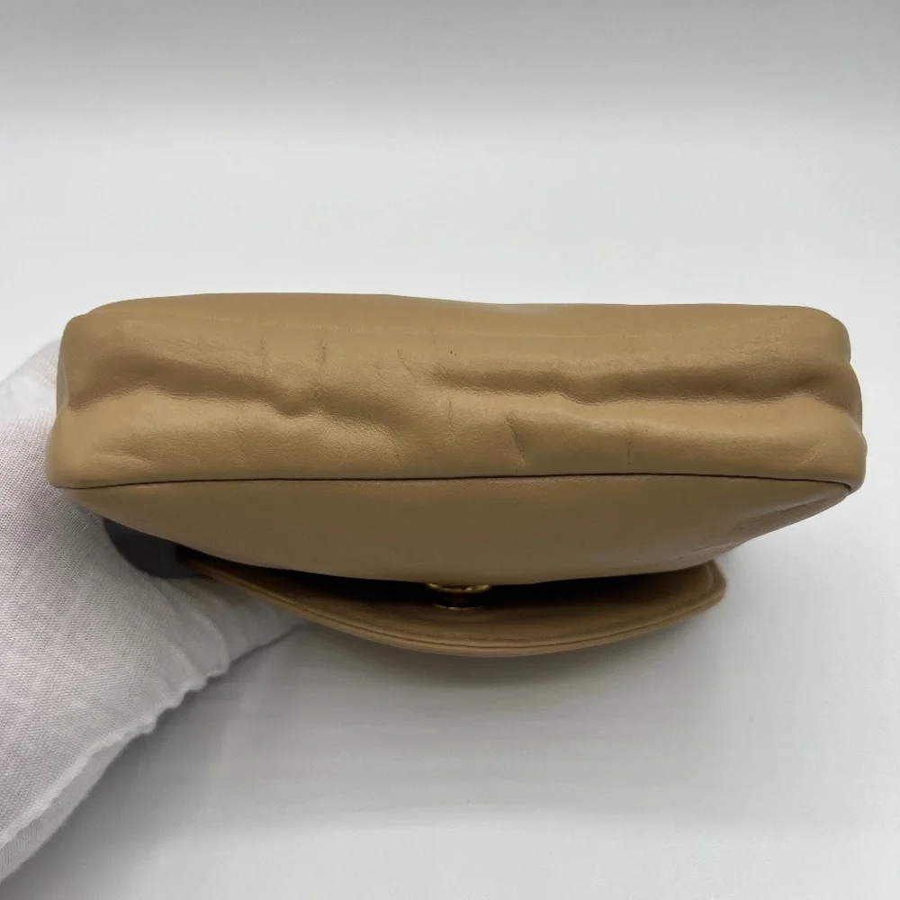 Authentic Chanel Vintage Beige calfskin CC Flap Belt Bag - Picture 3 of 6